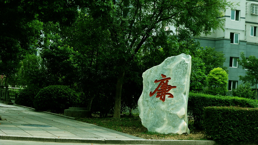 DSC00058_.jpg
