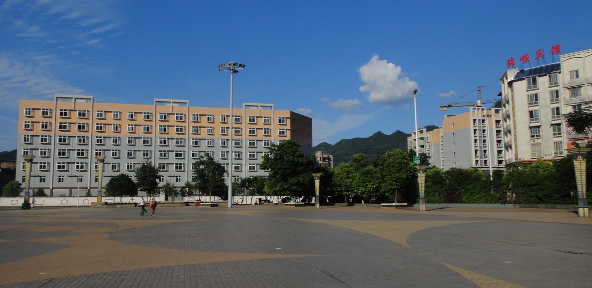 DSC08889_.jpg