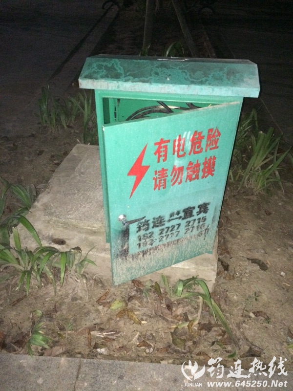 68887