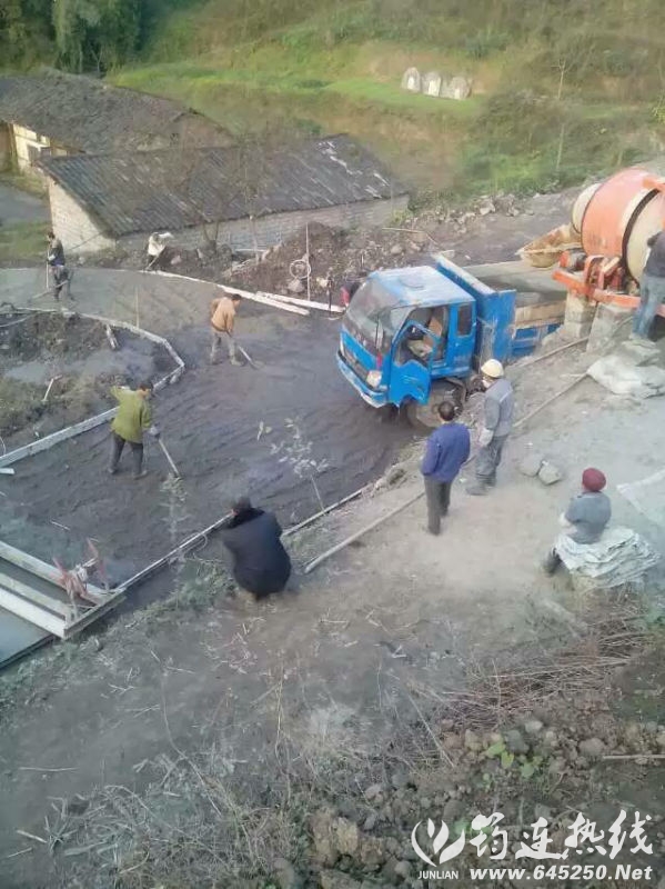 83118