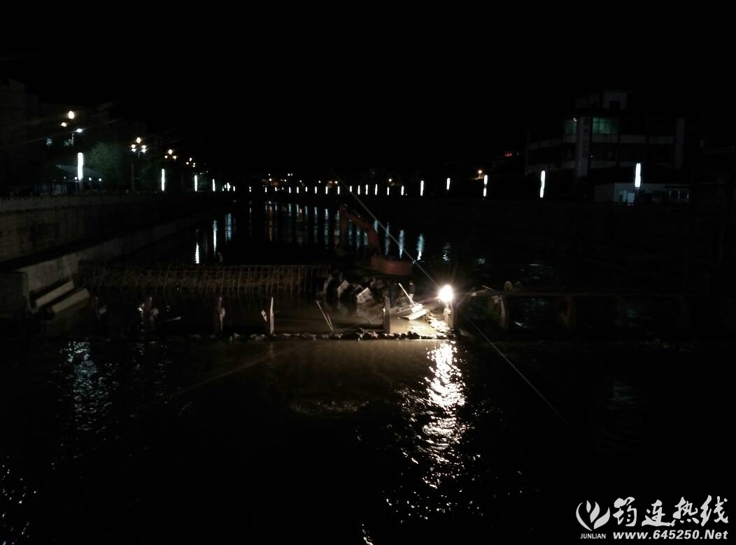 140104xintznnianiqu8ag.jpg
