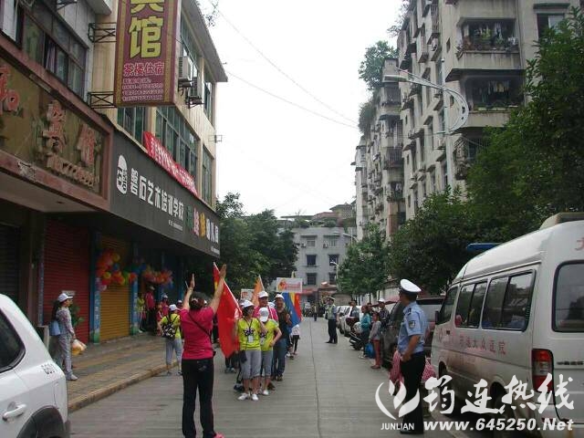 232257g965pptvt3t79v7t.jpg