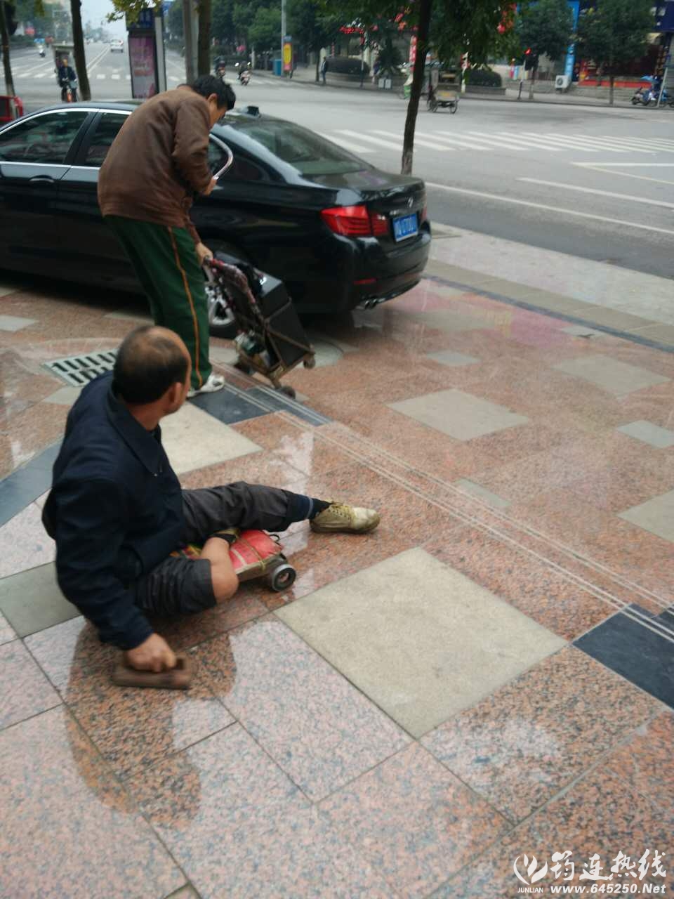 810136096907287677.jpg