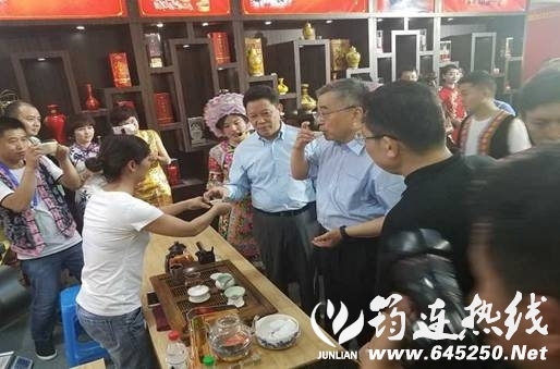 ec03160decf6c05423be8639cc6a537c.jpg