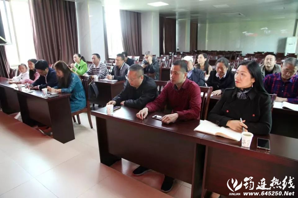 ca88178bca7928653754d5e6f01af581.jpg